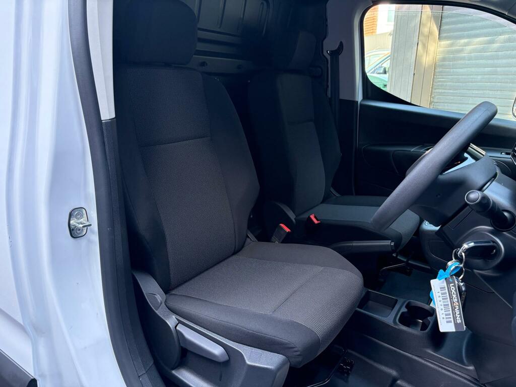 Peugeot Partner 1.5 100Ps Bluehdi 1000 Professional Standard Panel White #2
