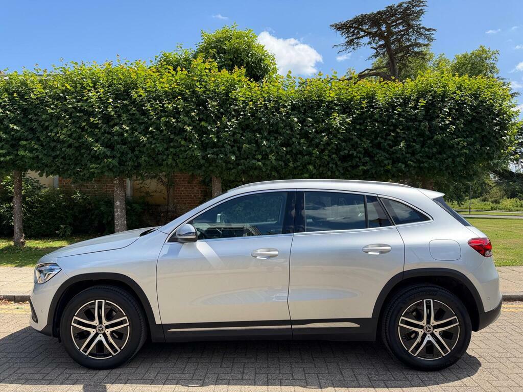 Mercedes-Benz GLA Class 1.3 Gla180 Sport Executive 7G-dct Euro 6 S S Silver #4