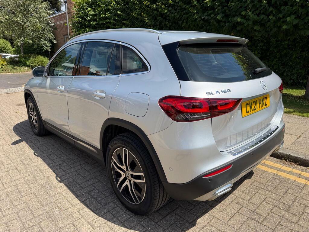 Mercedes-Benz GLA Class 1.3 Gla180 Sport Executive 7G-dct Euro 6 S S Silver #3