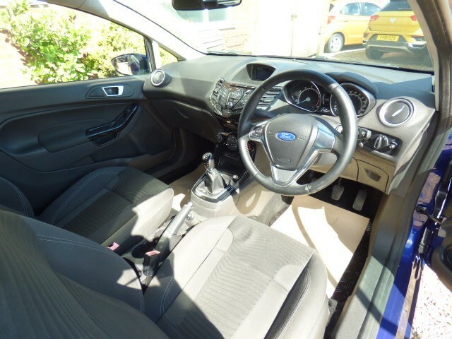 Ford Fiesta Hatchback 1.3 Zetec 201565 AF65JUE Blue #3