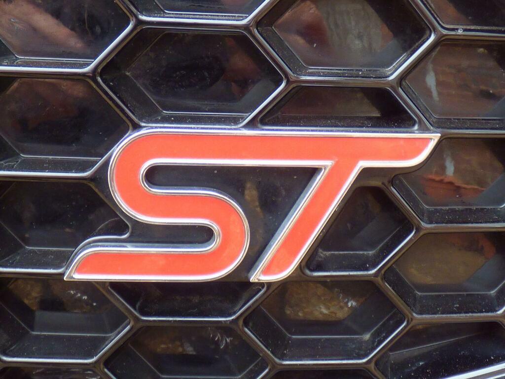 Ford Focus 2.0 Tdci St-2 5-Door 20 Tax,15 Months Warranty , Red
