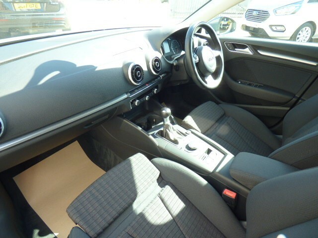 Audi A3 1.8 Tfsi Sport Sportback S Tronic Euro White #7
