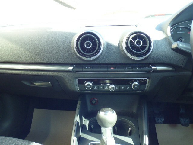 Audi A3 1.8 Tfsi Sport Sportback S Tronic Euro White #14