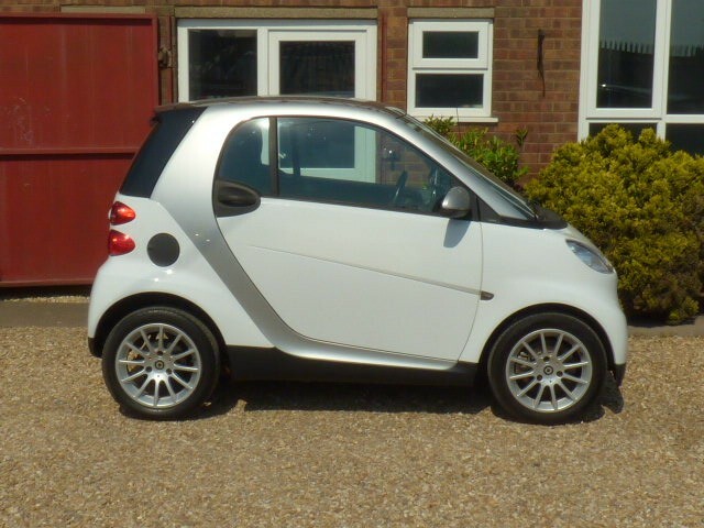 Smart Fortwo 0.8 Cdi Passion 1 Years Warranty And Mot White #4