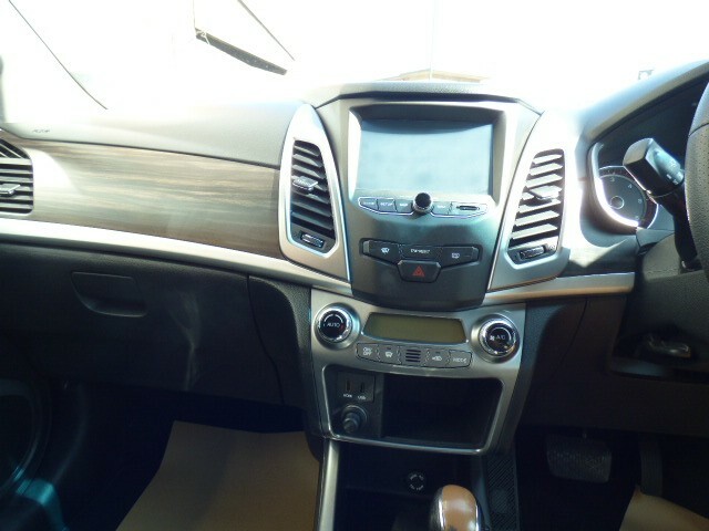 SsangYong Korando White #12