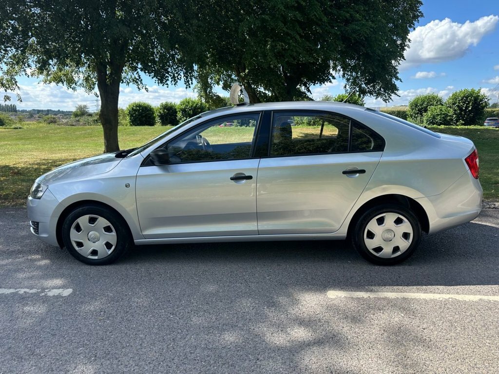 Skoda Rapid 1.2L S Silver #5