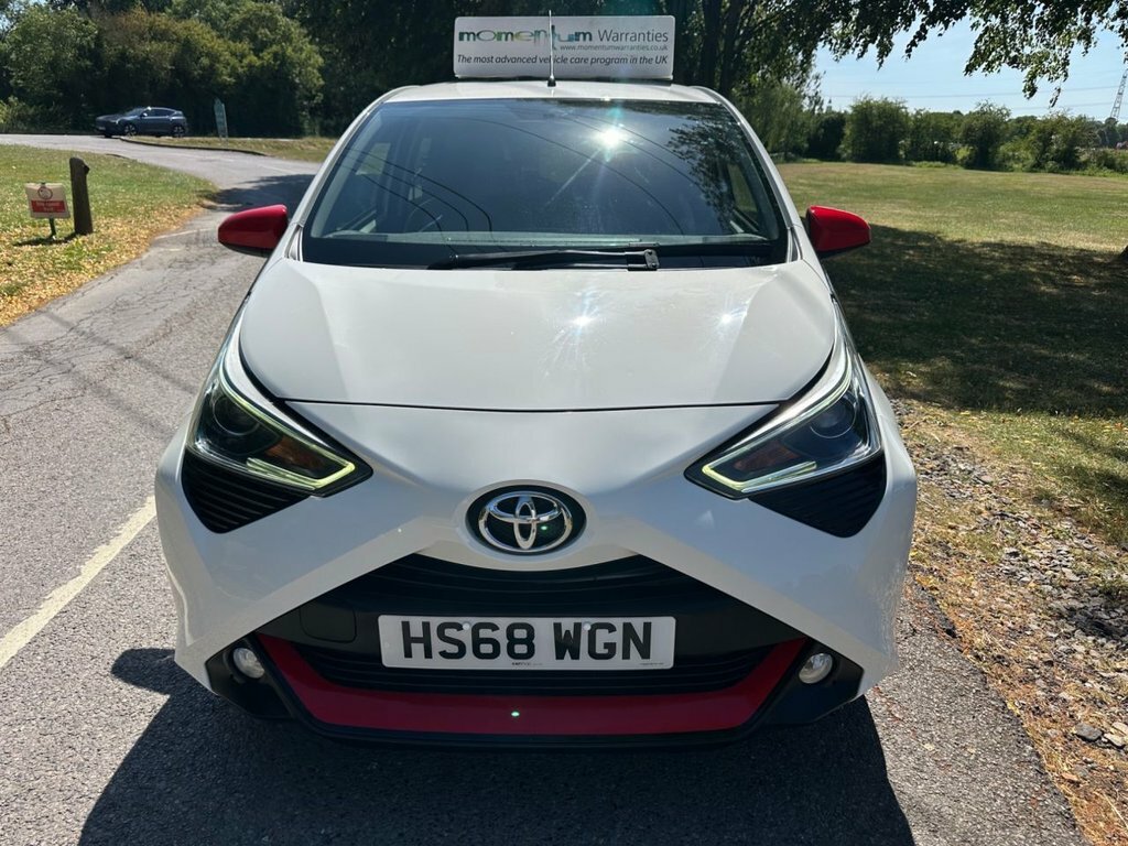Toyota Aygo 1L X-trend White #4