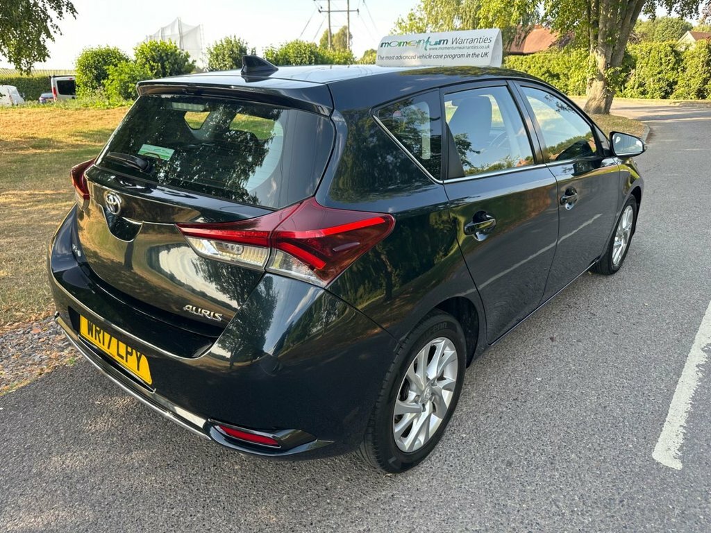 Toyota Auris 1.6L Icon Grey #3