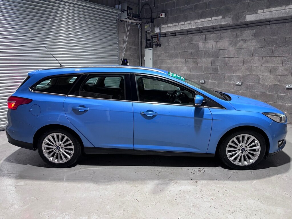 Ford Focus 1.5 Ecoboost 182 Titanium X Blue #5