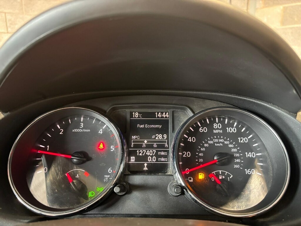 Nissan Qashqai 1.6 117 N-tec Black #23
