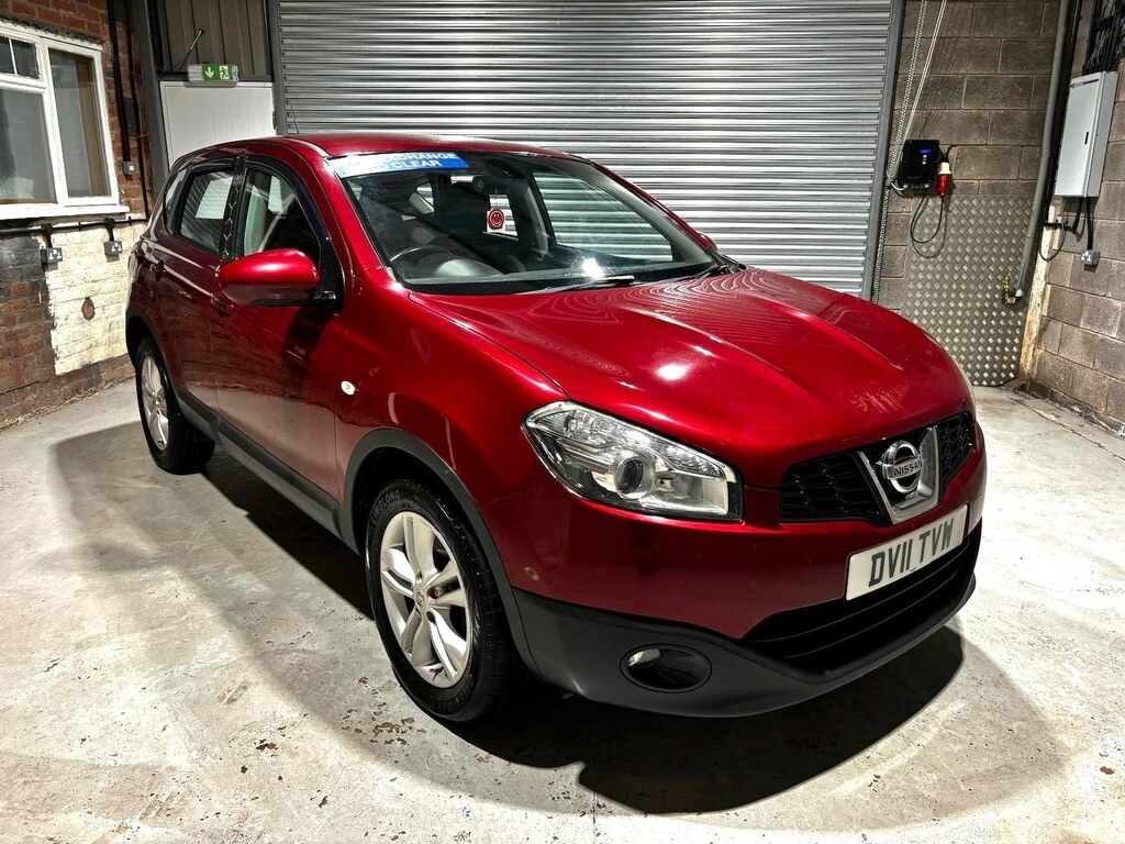 Nissan Qashqai 1.5 Dci 110 Acenta Red