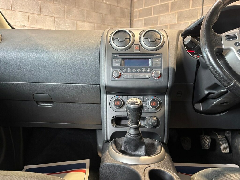 Nissan Qashqai 1.6 117 N-tec Black #24