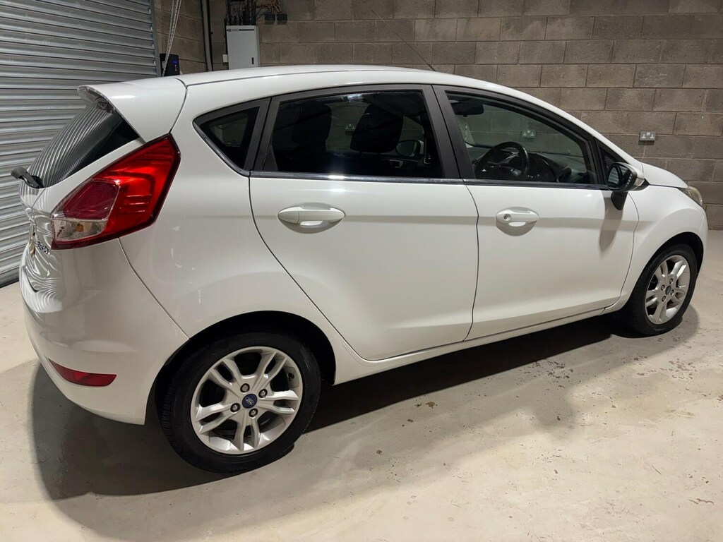 Ford Fiesta 1.25 82 Zetec White #6