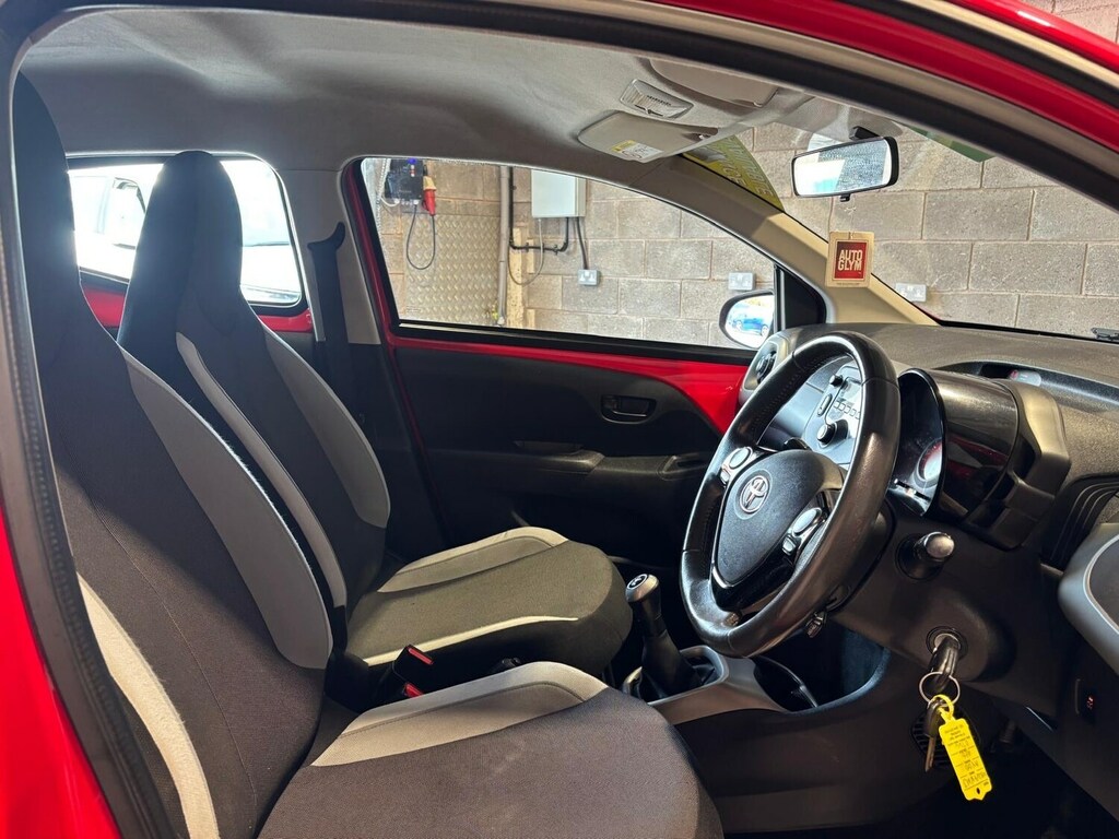 Toyota Aygo 1.0 Vvt-i Move Euro 5 Red #17