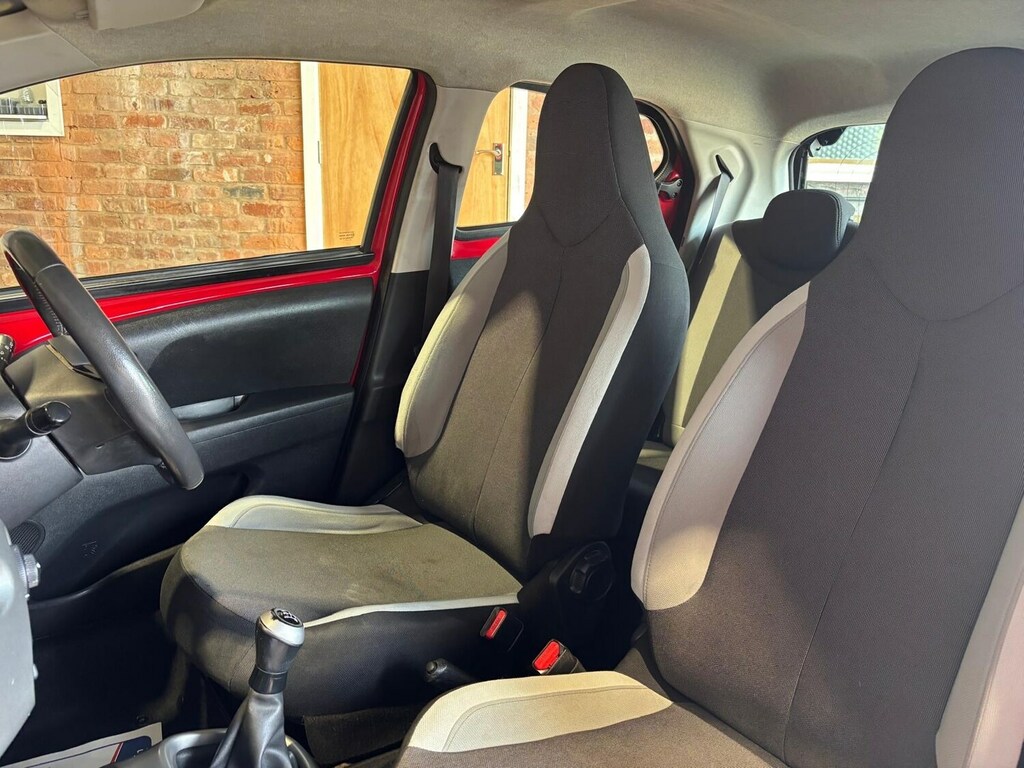 Toyota Aygo 1.0 Vvt-i Move Euro 5 Red #46
