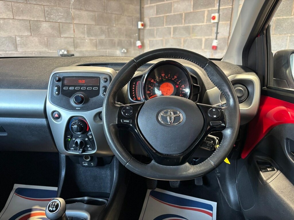 Toyota Aygo 1.0 Vvt-i Move Euro 5 Red #22