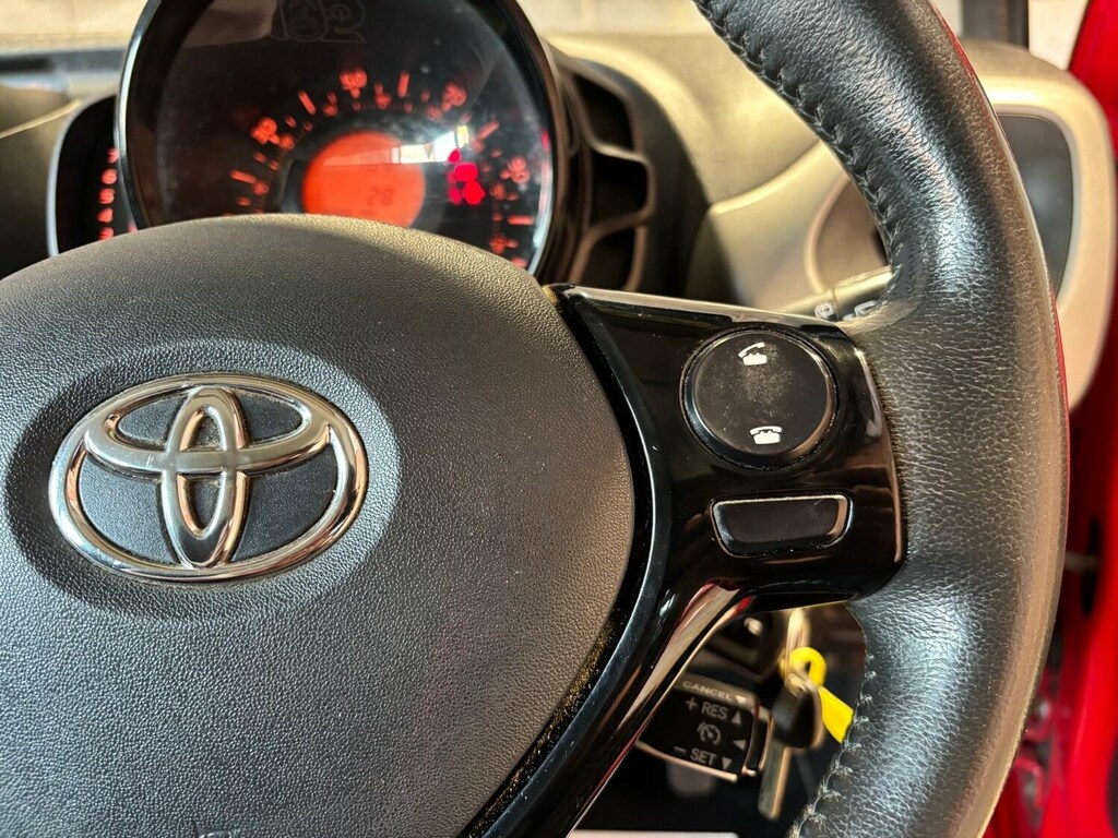 Toyota Aygo 1.0 Vvt-i Move Euro 5 Red #25