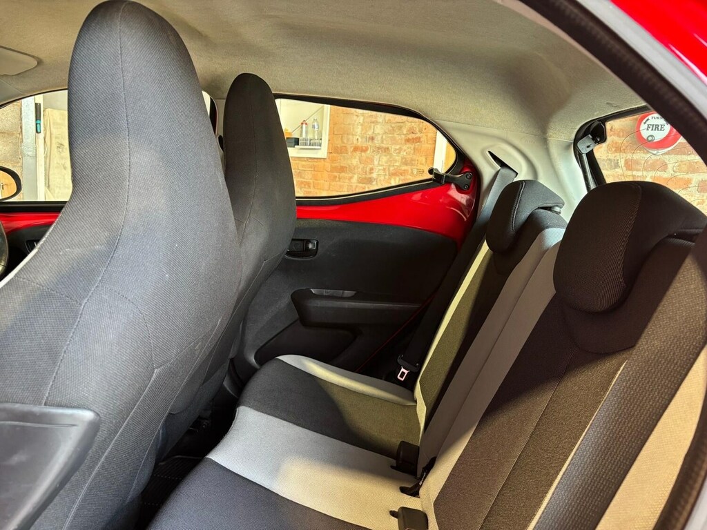 Toyota Aygo 1.0 Vvt-i Move Euro 5 Red #43