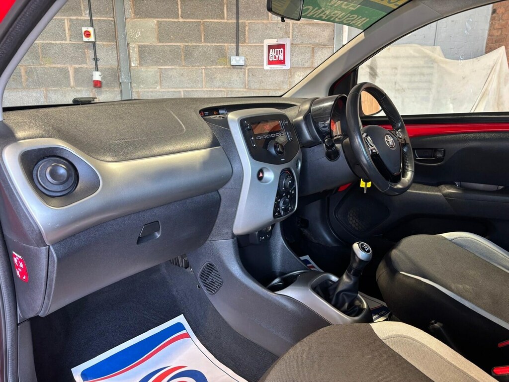 Toyota Aygo 1.0 Vvt-i Move Euro 5 Red #48