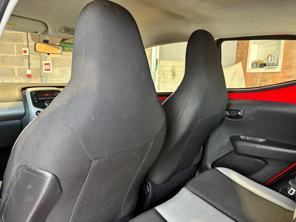 Toyota Aygo 1.0 Vvt-i Move Euro 5 Red #44
