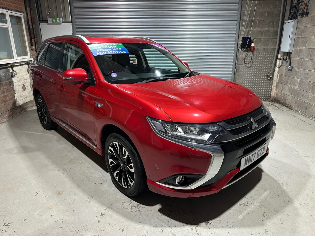Mitsubishi Outlander 2.0 Phev 4H Red
