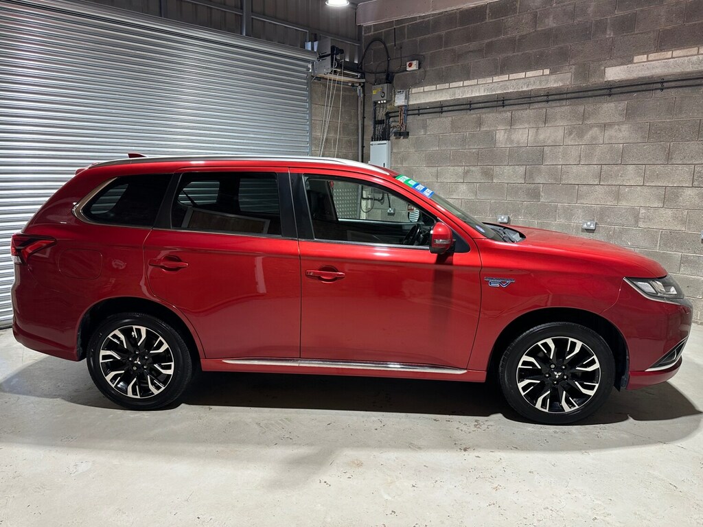 Mitsubishi Outlander 2.0 Phev 4H Red #5