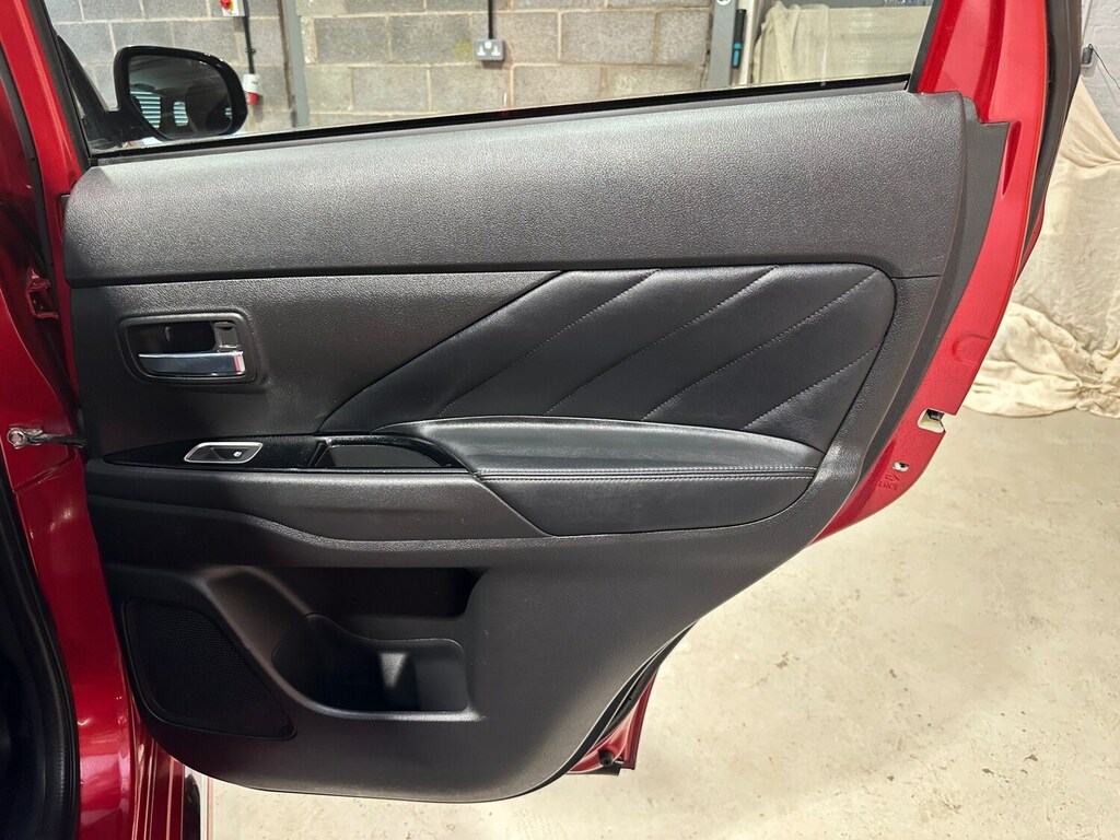 Mitsubishi Outlander 4 Silver #42