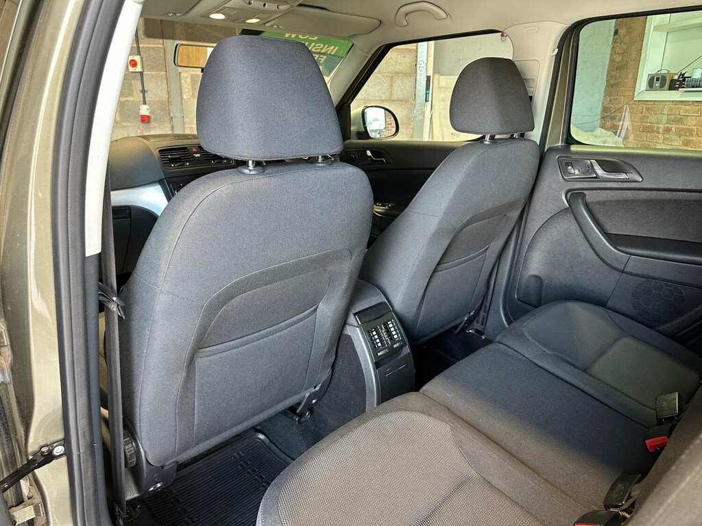 Skoda Yeti Black Edition Black #45