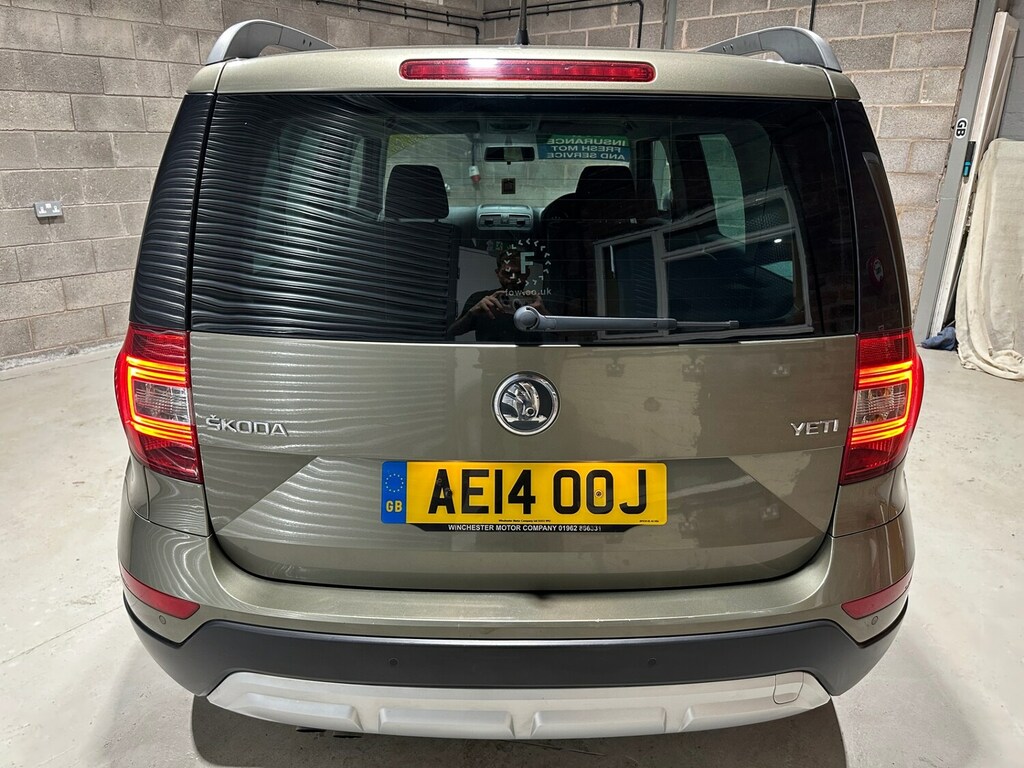 Skoda Yeti Black Edition Black #7