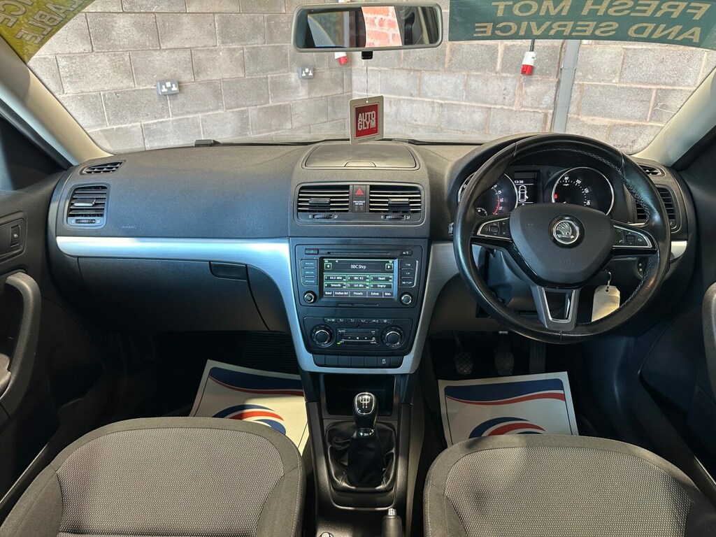 Skoda Yeti Black Edition Black #20