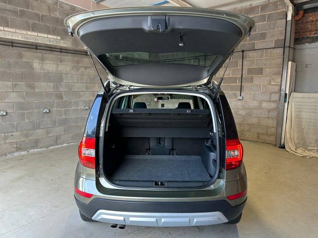 Skoda Yeti Black Edition Black #39