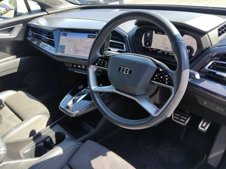 Audi Q4 E Tron Q4 S Line 40 E-tron 150,00 Kw PJ72GOK White #6