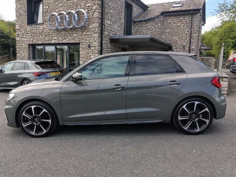 Audi A1 Black Edition 35 Tfsi 150 Ps S Tronic Grey #4