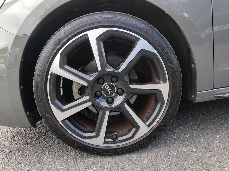 Audi A1 Black Edition 35 Tfsi 150 Ps S Tronic Grey #5