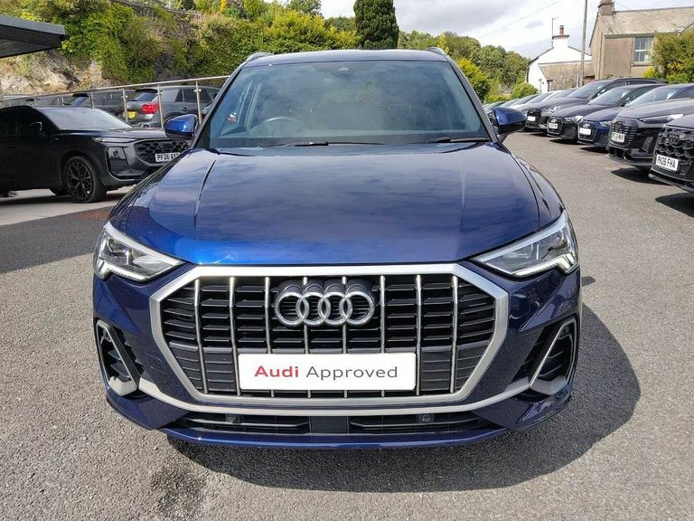 Audi Q3 1.5 Tfsi 35 Black Edition Suv S Tronic White #7