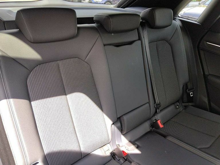 Audi Q3 1.5 Tfsi 35 Black Edition Suv S Tronic White #10
