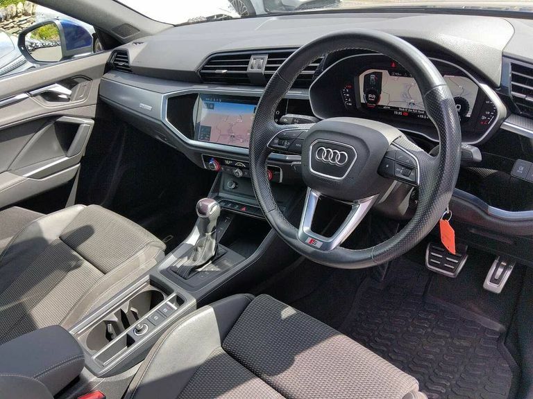 Audi Q3 1.5 Tfsi 35 Black Edition Suv S Tronic White #6