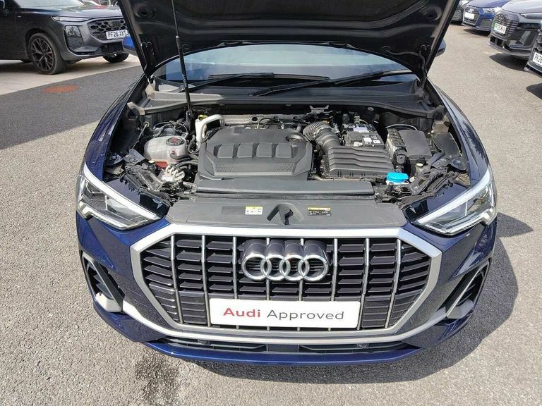 Audi Q3 1.5 Tfsi 35 Black Edition Suv S Tronic White #9