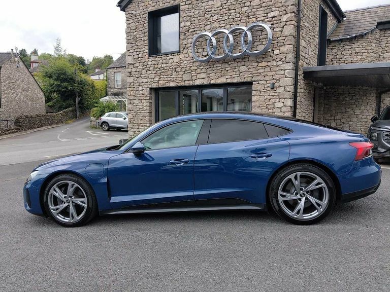 Audi E Tron GT Gt Quattro 350,00 Kw Blue #4
