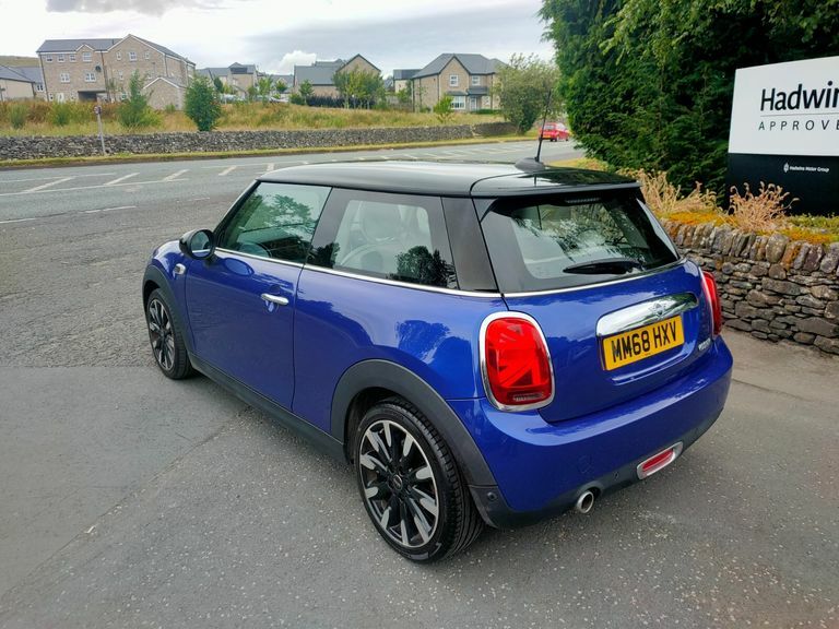 Mini Hatch 1.5 Cooper Exclusive II MM68HXV Blue #2