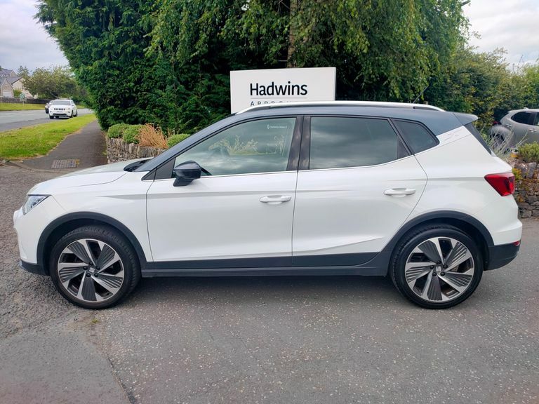 Seat Arona 1.0 Tsi 110 Fr Sport Dsg White #5