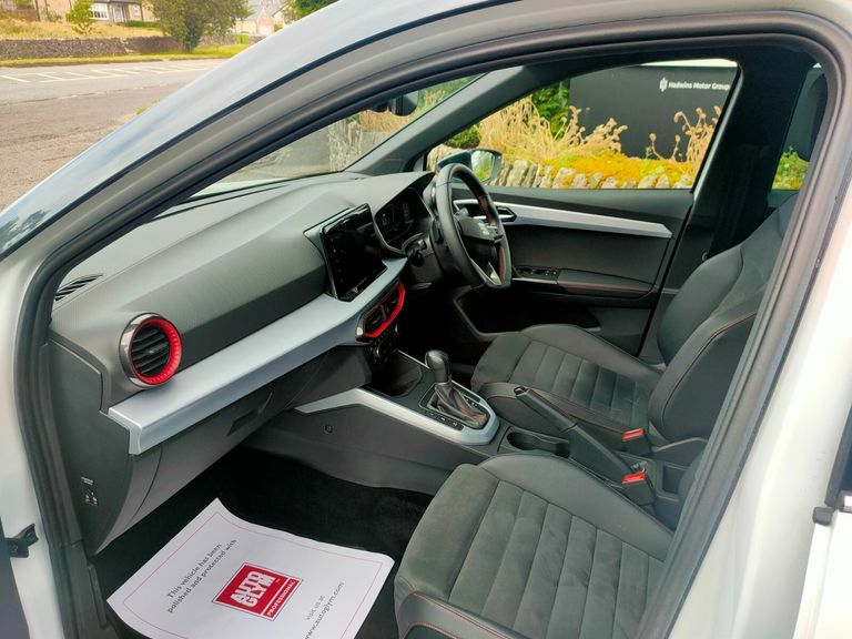 Seat Arona 1.0 Tsi 110 Fr Sport Dsg White #3