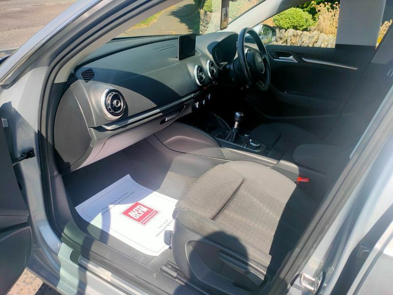 Audi A3 Sport Navigation 1.4 Tfsi Cylinder On Demand 150 P Silver #3