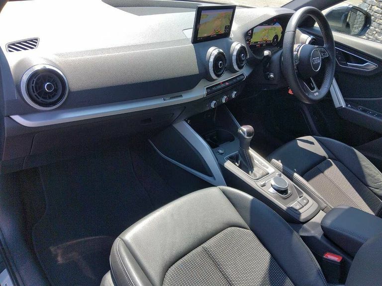 Audi Q2 S Line 35 Tfsi 150 Ps S Tronic YK22ZBL Grey #2