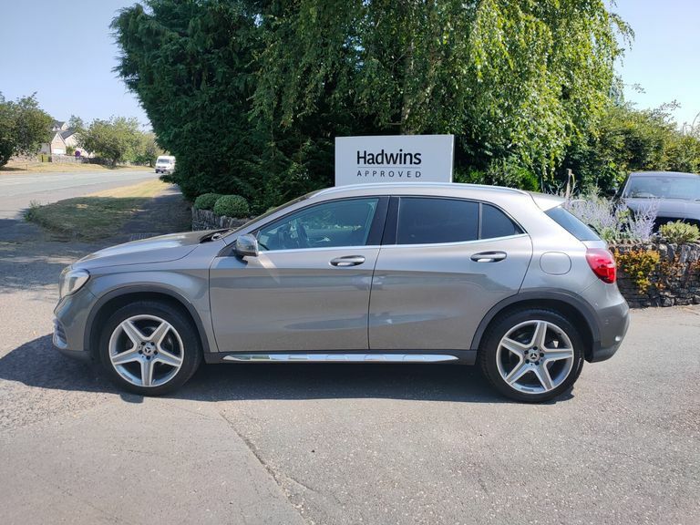 Mercedes-Benz GLA Class Gla 200D 4Matic Amg Line Premium Grey #3