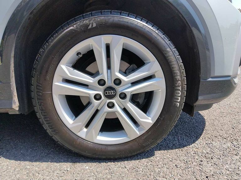 Audi Q2 Sport 35 Tfsi 150 Ps 6-Speed PN23MXC Grey #5