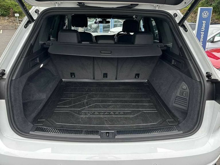 Volkswagen Touareg Automatic Grey #11