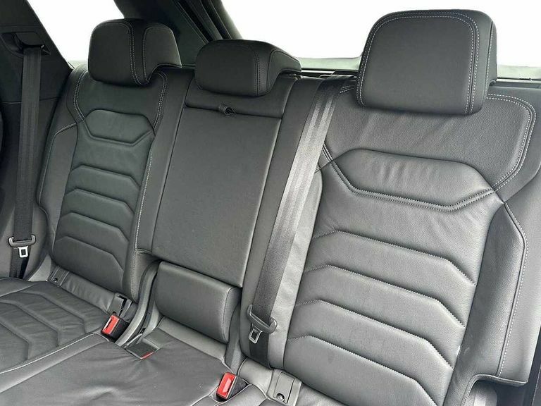 Volkswagen Touareg Automatic Grey #10