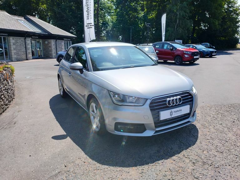 Audi A1 1.4 Tfsi S Line Red #7