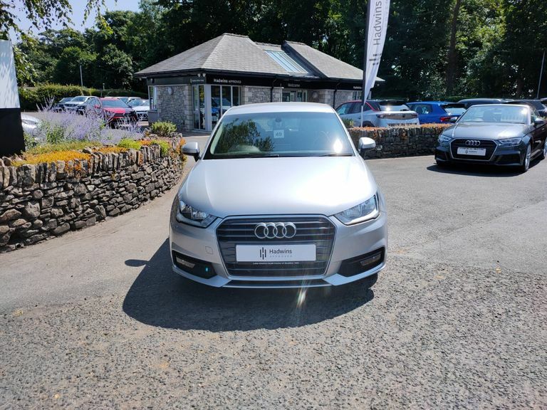 Audi A1 1.4 Tfsi S Line Red #8